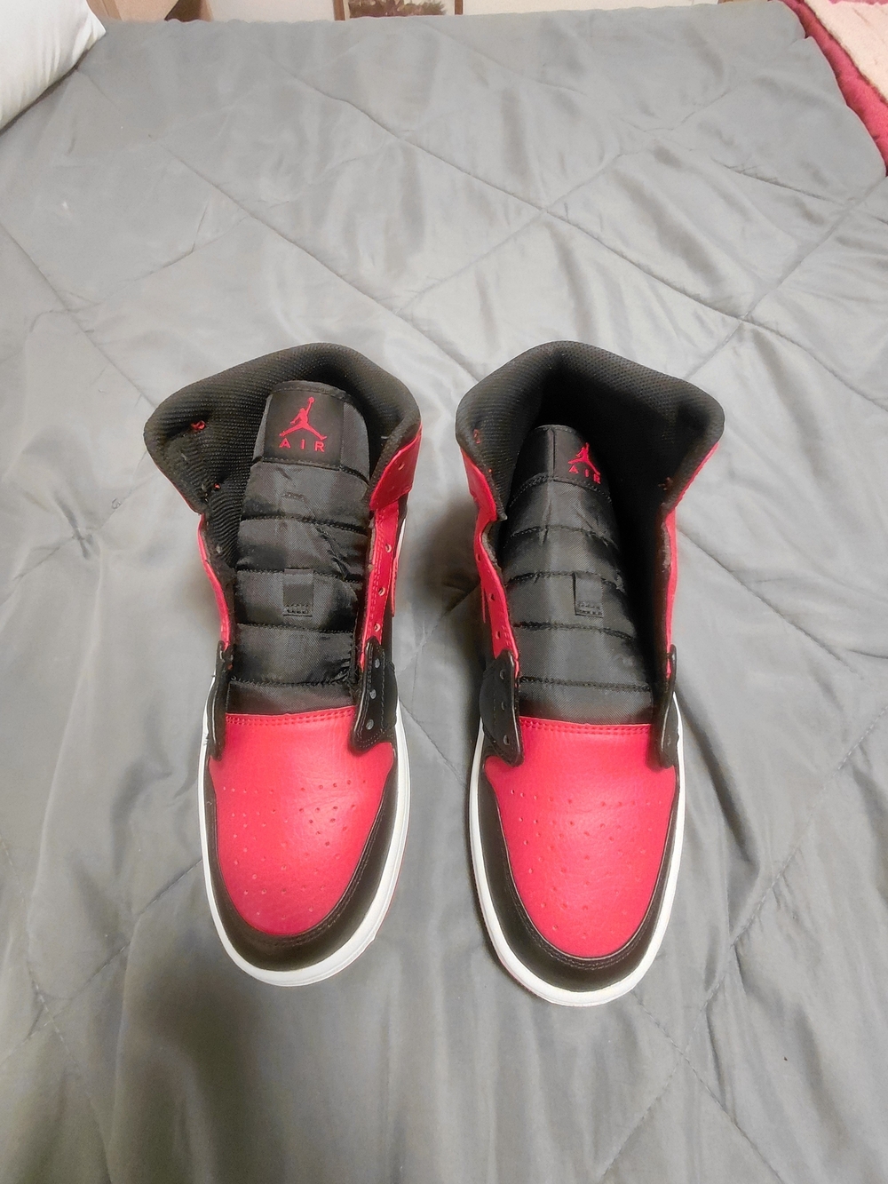 Air Jordan 1 Low Bred Toe 553558-066 Men’s Size 12 Excellent Condition OG Box